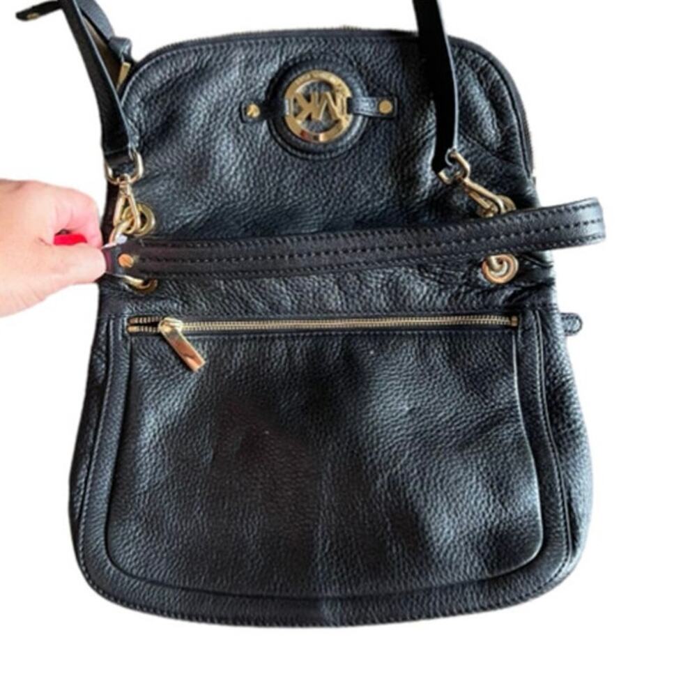 Michael Kors Black Textured Leather Stockard Bag - Picture 15 of 16